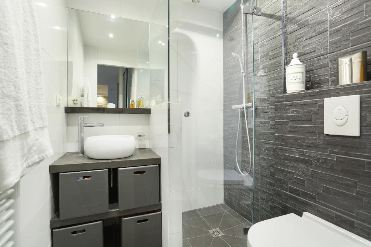 Apartment Champs Elysees By Studio Prestige Párizs Kültér fotó